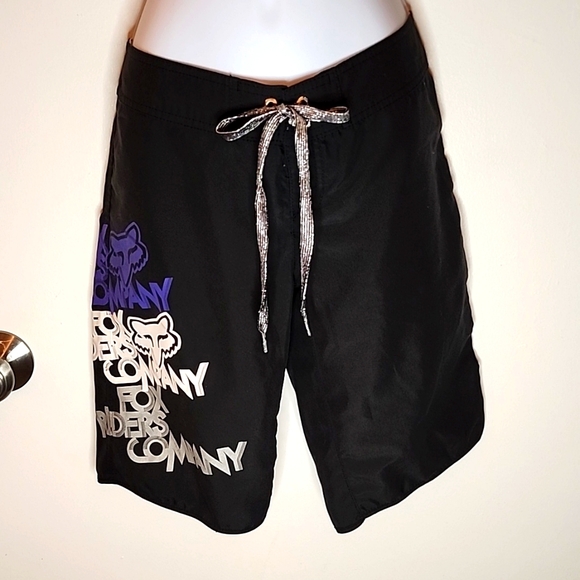 Fox Riders Company Boardshorts, Black, Purple, White, Size 3 - Picture 1 of 7